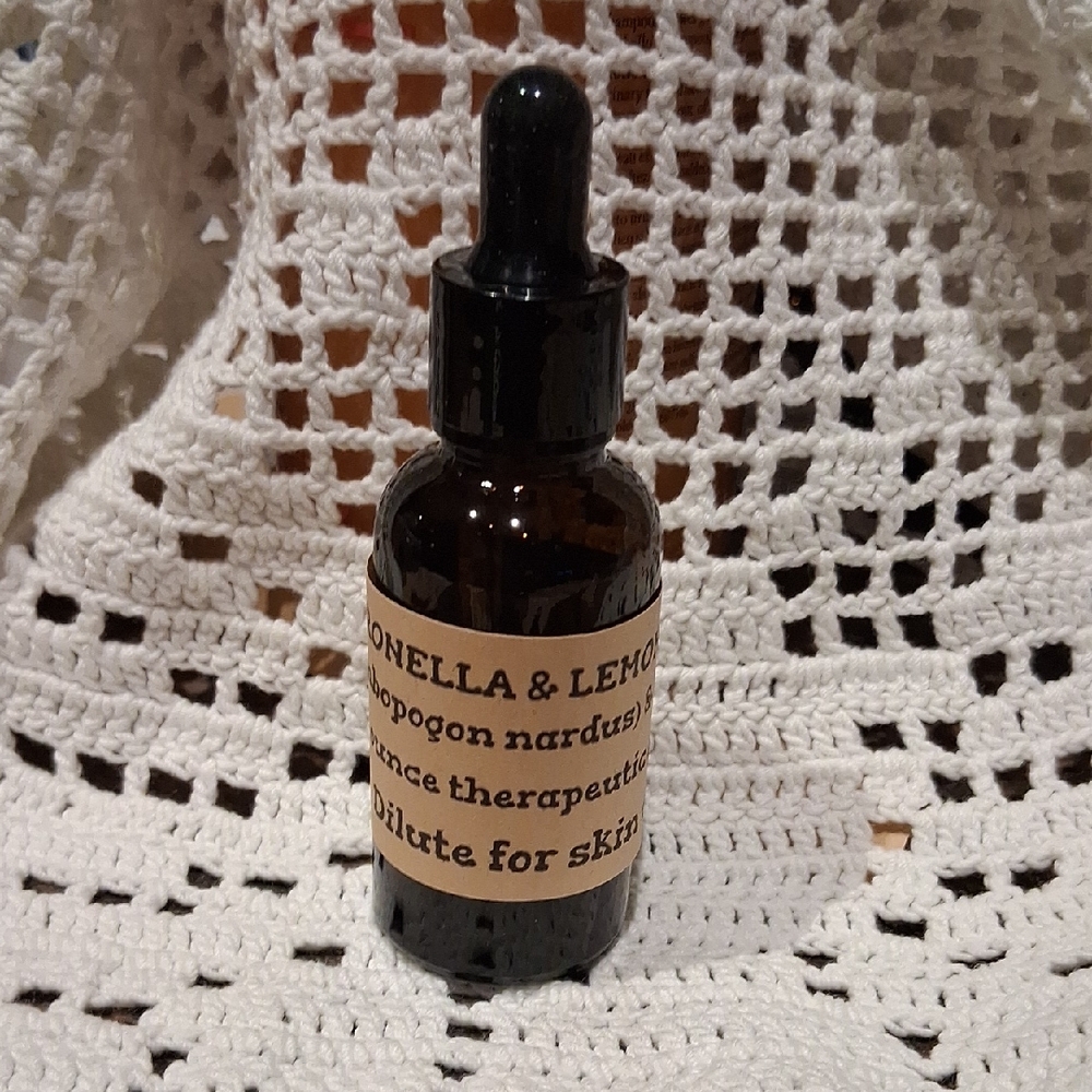 🍋3/$5 Citronella & Lemon Essential